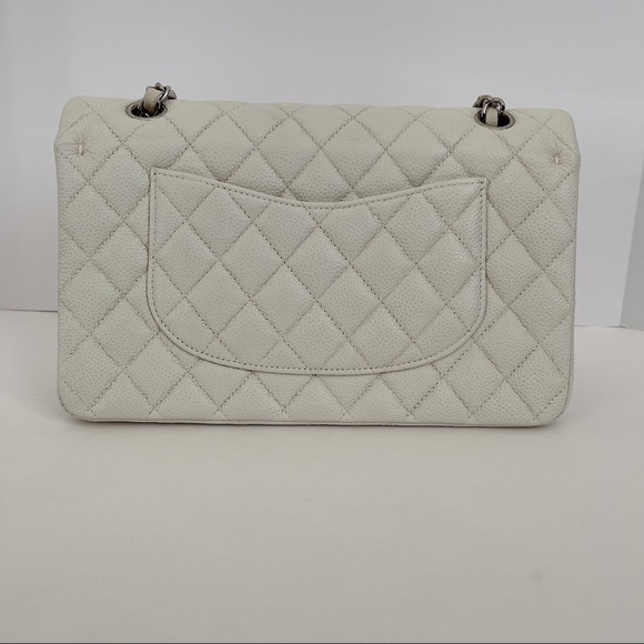 *SOLD* nfs Chanel classic flap in medium - Picture 5 of 17